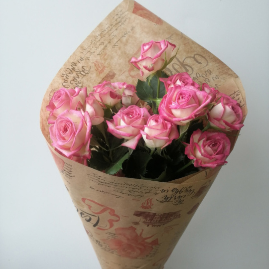 3 кустовые розы