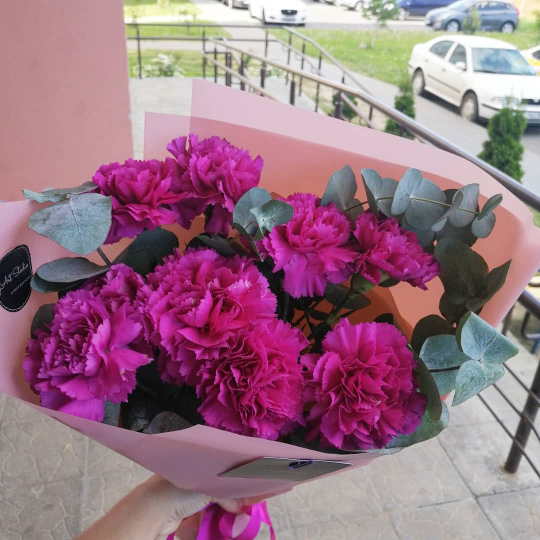 Букет "Кэрри" с эвкалиптом