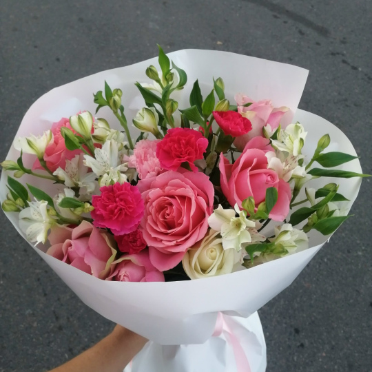 "Спеши любить"